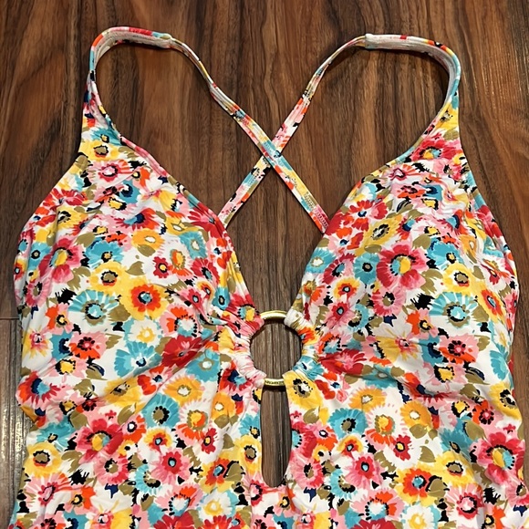 Bleu Rod Beattie Flower Hour Plunge One Piece - Picture 7 of 16